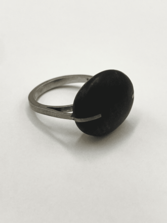 Ασημένιο δαχτυλίδι με βότσαλο